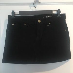 Gap black corduroy skirt